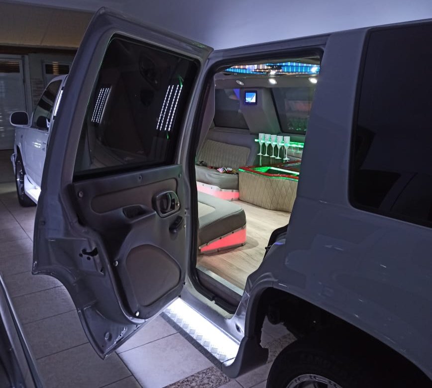 Limousine - Ideal para seus eventos.