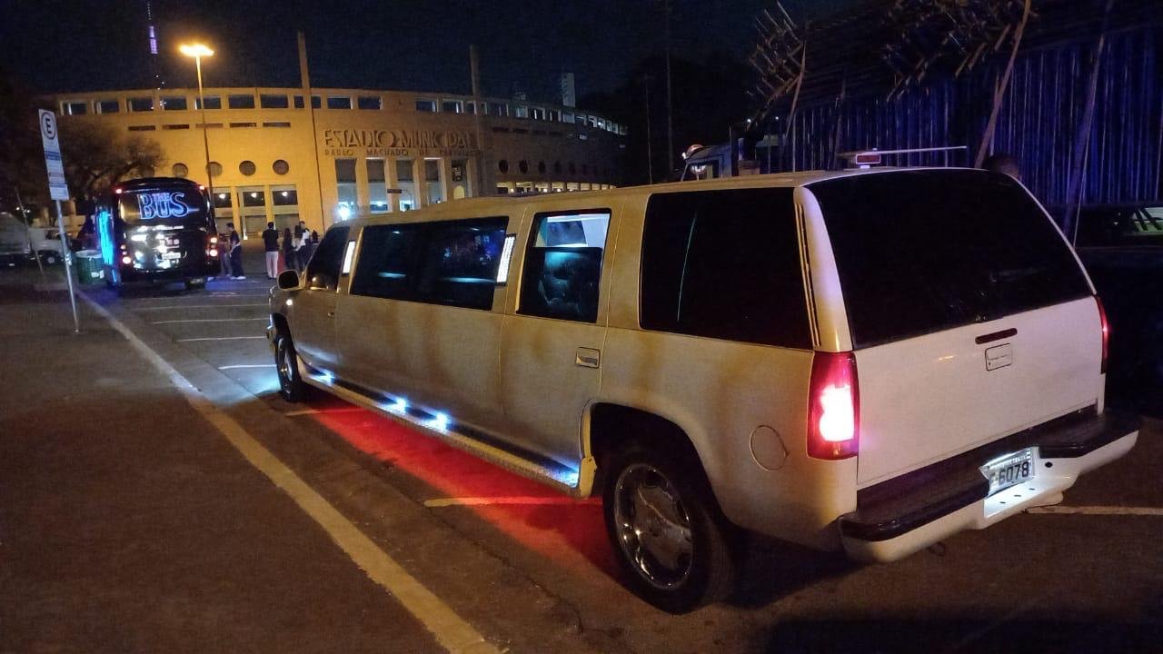 Limousine - Ideal para seus eventos.